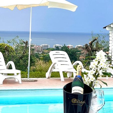 Vigneto - Italian Restaurant & B&B Villa Rosa Di Martinsicuro Ngoại thất bức ảnh