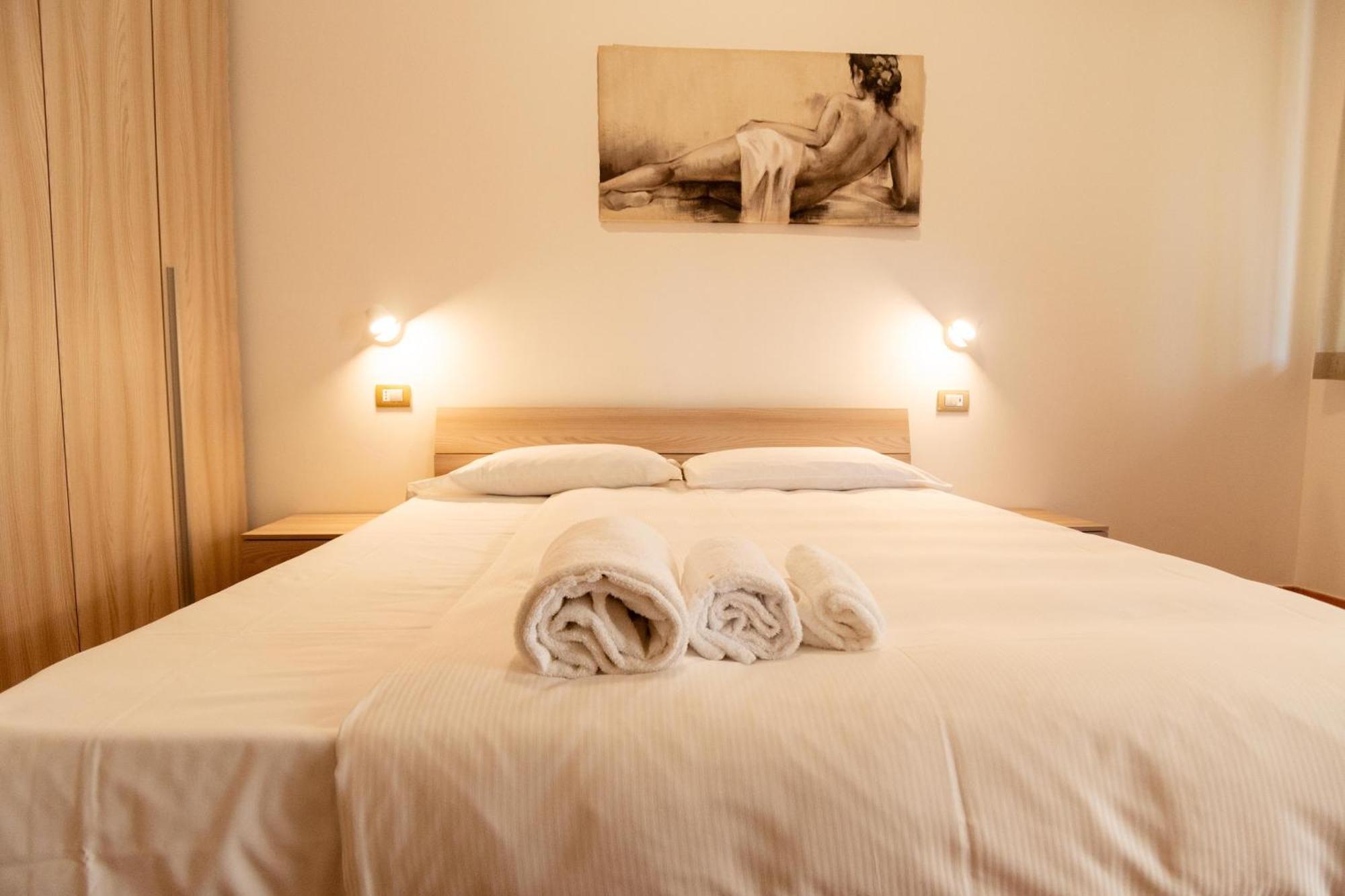 Vigneto - Italian Restaurant & B&B Villa Rosa Di Martinsicuro Ngoại thất bức ảnh