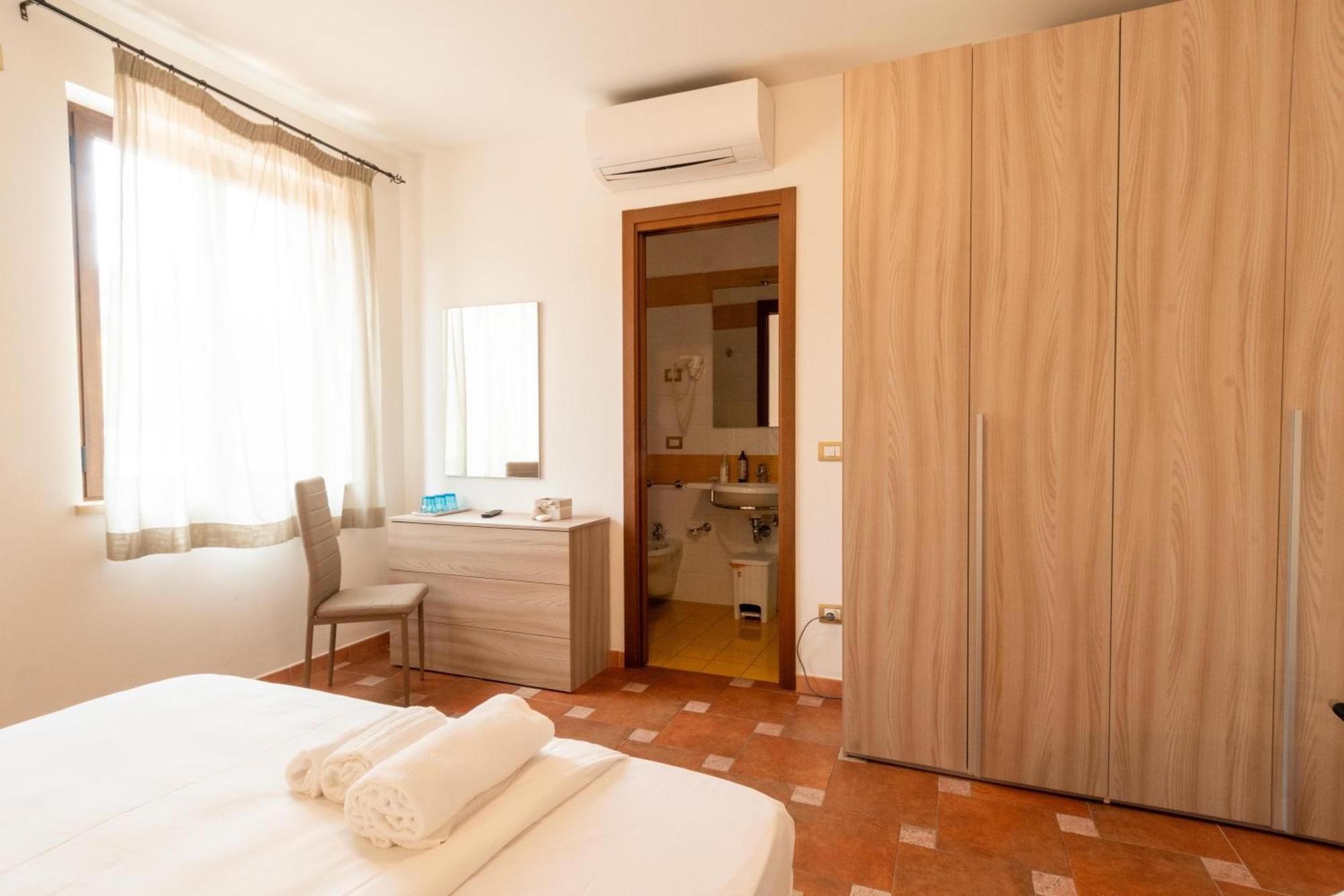 Vigneto - Italian Restaurant & B&B Villa Rosa Di Martinsicuro Ngoại thất bức ảnh